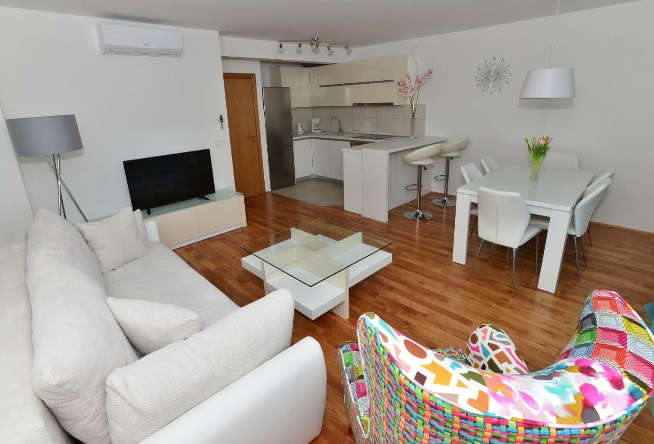 Apartman Dominik Makarská Exteriér fotografie