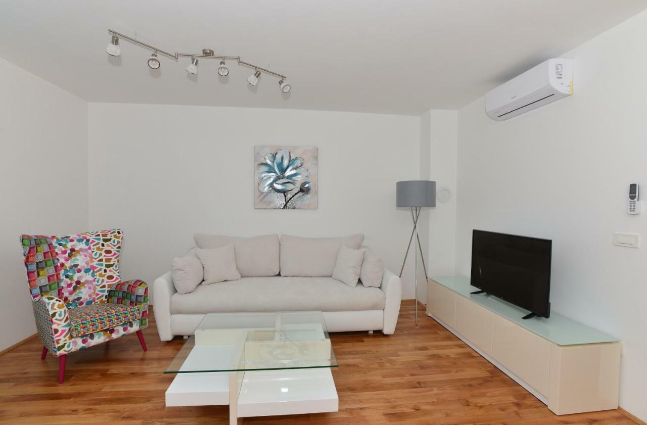 Apartman Dominik Makarská Exteriér fotografie