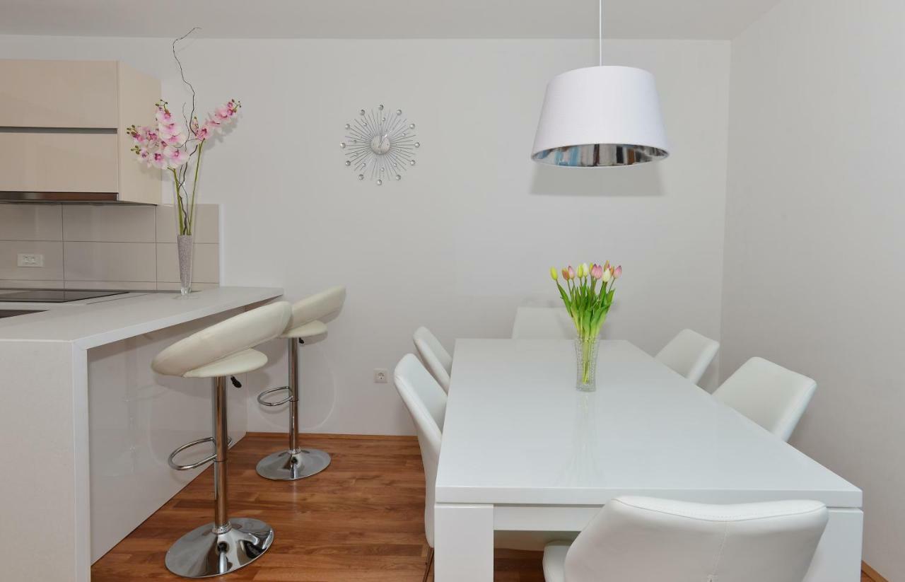 Apartman Dominik Makarská Exteriér fotografie